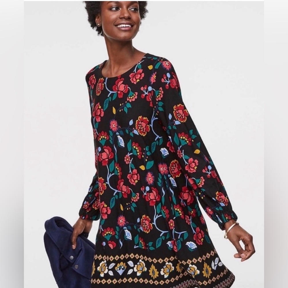 LOFT LONG SLEEVE BLACK FLORAL PRINT STAINED GLASS SWING DRESS SIZE XS